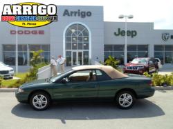 CHRYSLER SEBRING green