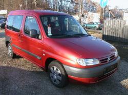 CITROEN BERLINGO red