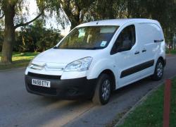 CITROEN BERLINGO white