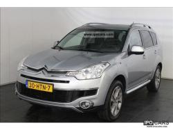 CITROEN C-CROSSER 2.4 red