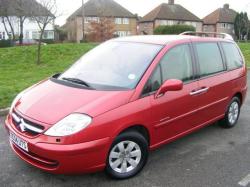 CITROEN C8 2.0 red