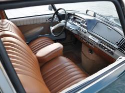 CITROEN DS interior