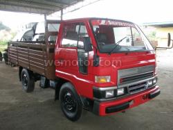 DAIHATSU DELTA brown