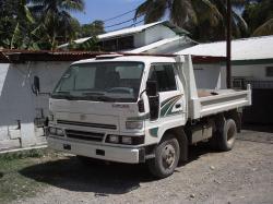 DAIHATSU DELTA green