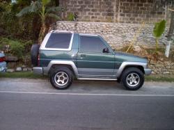 DAIHATSU FEROZA green