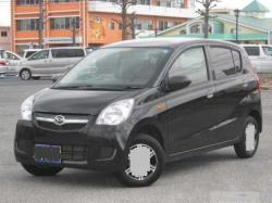 DAIHATSU MIRA black