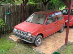 DAIHATSU MIRA red