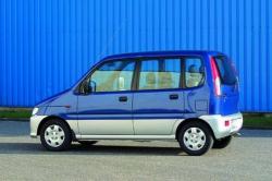 DAIHATSU MOVE blue