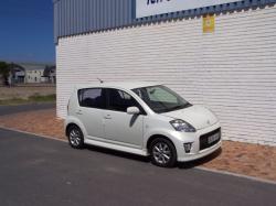 DAIHATSU SIRION 1.3 interior