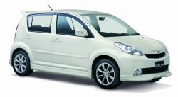 DAIHATSU SIRION white