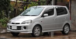 daihatsu yrv