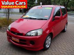 DAIHATSU YRV red