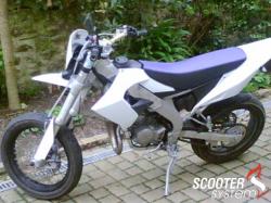 DERBI DRD white