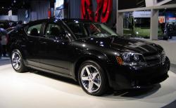 DODGE AVENGER SE black