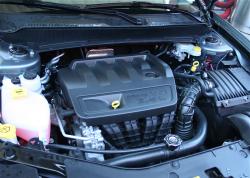 DODGE AVENGER SE engine