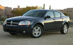 DODGE AVENGER SE red