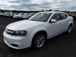 DODGE AVENGER white