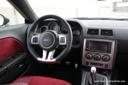 DODGE CHALLENGER 392 interior