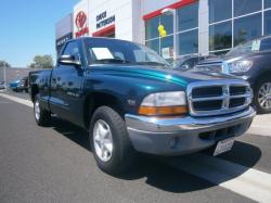 DODGE DAKOTA 3.9 green