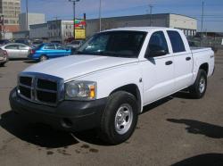 DODGE DAKOTA white