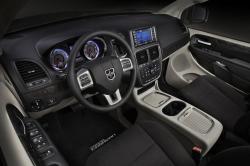 DODGE GRAND CARAVAN interior