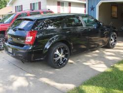 dodge magnum awd