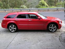 DODGE MAGNUM red