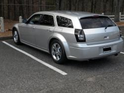 DODGE MAGNUM silver