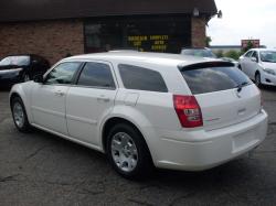 DODGE MAGNUM white