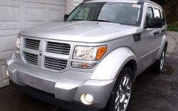 DODGE NITRO silver