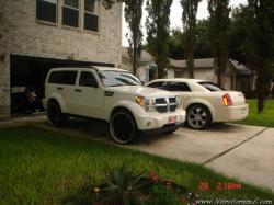 DODGE NITRO white