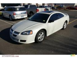 DODGE STRATUS COUPE white