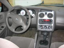 DODGE STRATUS interior