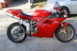 DUCATI 748 BIPOSTO red