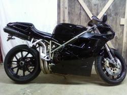 DUCATI 748 black