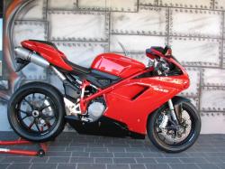 DUCATI 848 red