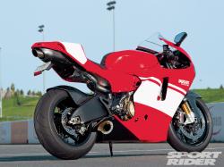 ducati desmosedici rr