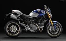 DUCATI MONSTER blue