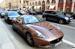 FERRARI CALIFORNIA brown