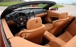 FERRARI CALIFORNIA interior