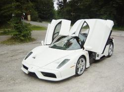 FERRARI ENZO FERRARI white