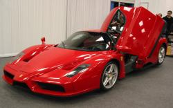 FERRARI ENZO red