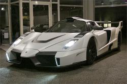 FERRARI ENZO white