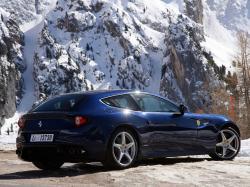 FERRARI FF blue