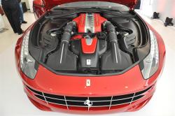 FERRARI FF engine