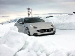 FERRARI FF silver