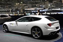 FERRARI FF white