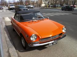 FIAT 124 silver