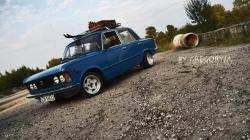FIAT 125 blue