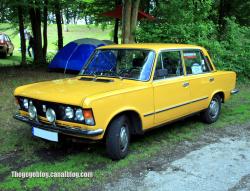 FIAT 125 silver